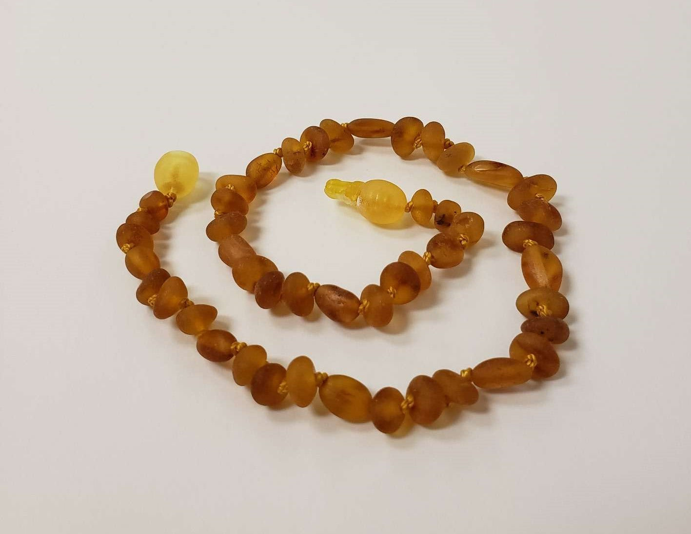 Momma Goose Amber Teething Necklace, Olive Baroque Unpolished